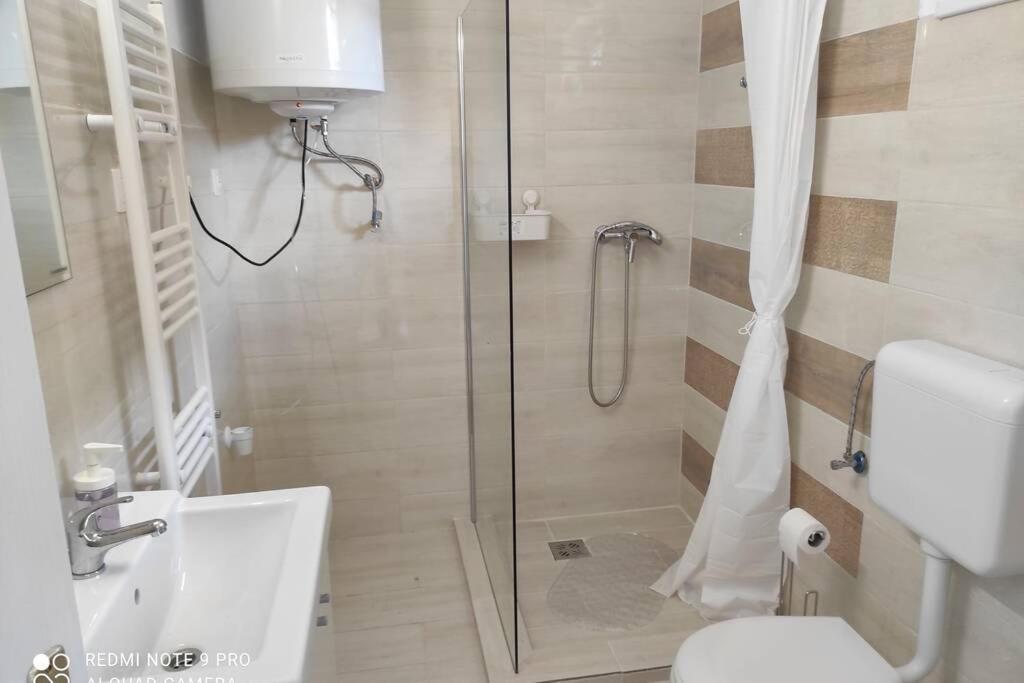 Sueni Apartman Ordacsehi Exterior photo